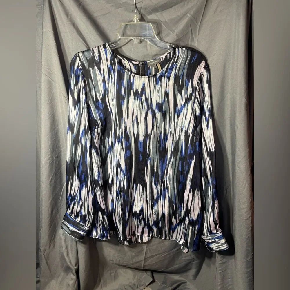 Vince Camuto Blue, Black & White Abstract Print Long-Sleeve Blouse EPC